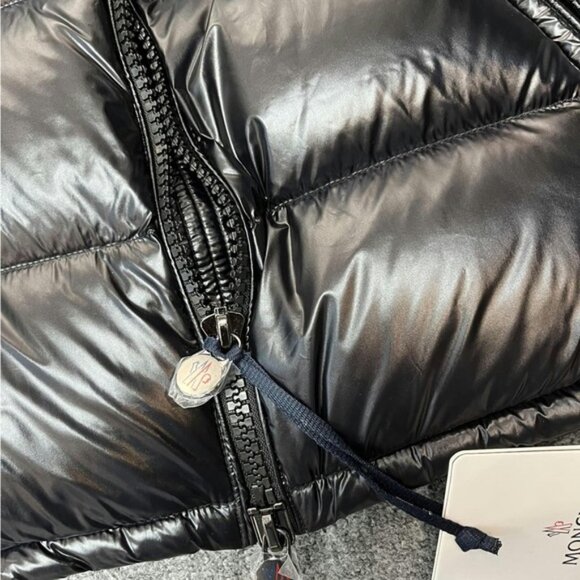 Moncler Shiny Black Men's Puffer Jacket - Picture 6 of 6